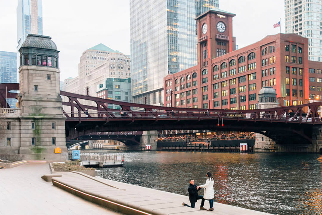 El paseo fluvial de Chicago: Uno de los mejores lugares para pedir matrimonio en Chicago